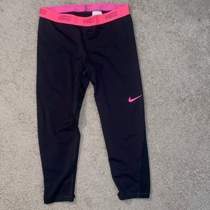 Gently used Nike Dri-Fit Capris XL
